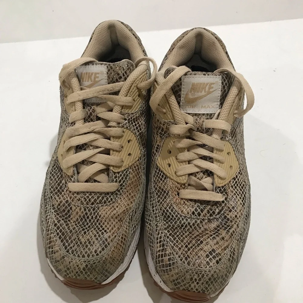 Nike air Max workout sneakers tenis shoes Sz 9 Lunarlon E